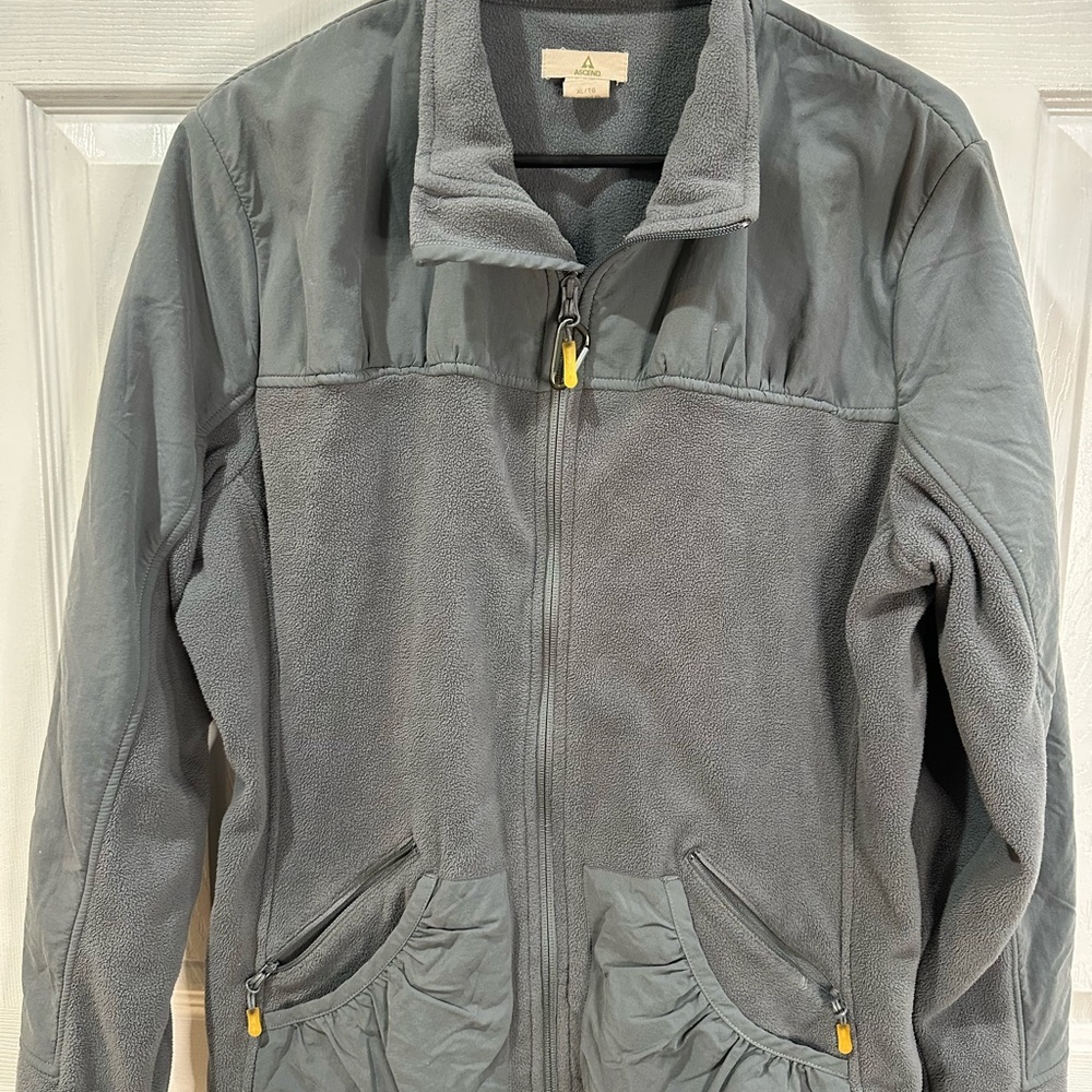 Ascend Fleece Full Zipped Adult Jacket Hiking. Double Pockets